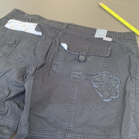 Cargo shorts - Picture 7 of 7